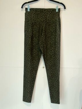 Grace & Lace Olive Leopard Print Leggings Size M